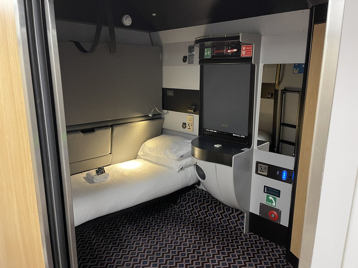 BusAndTrainUser on Twitter "Way past my bedtime but struck gold on the