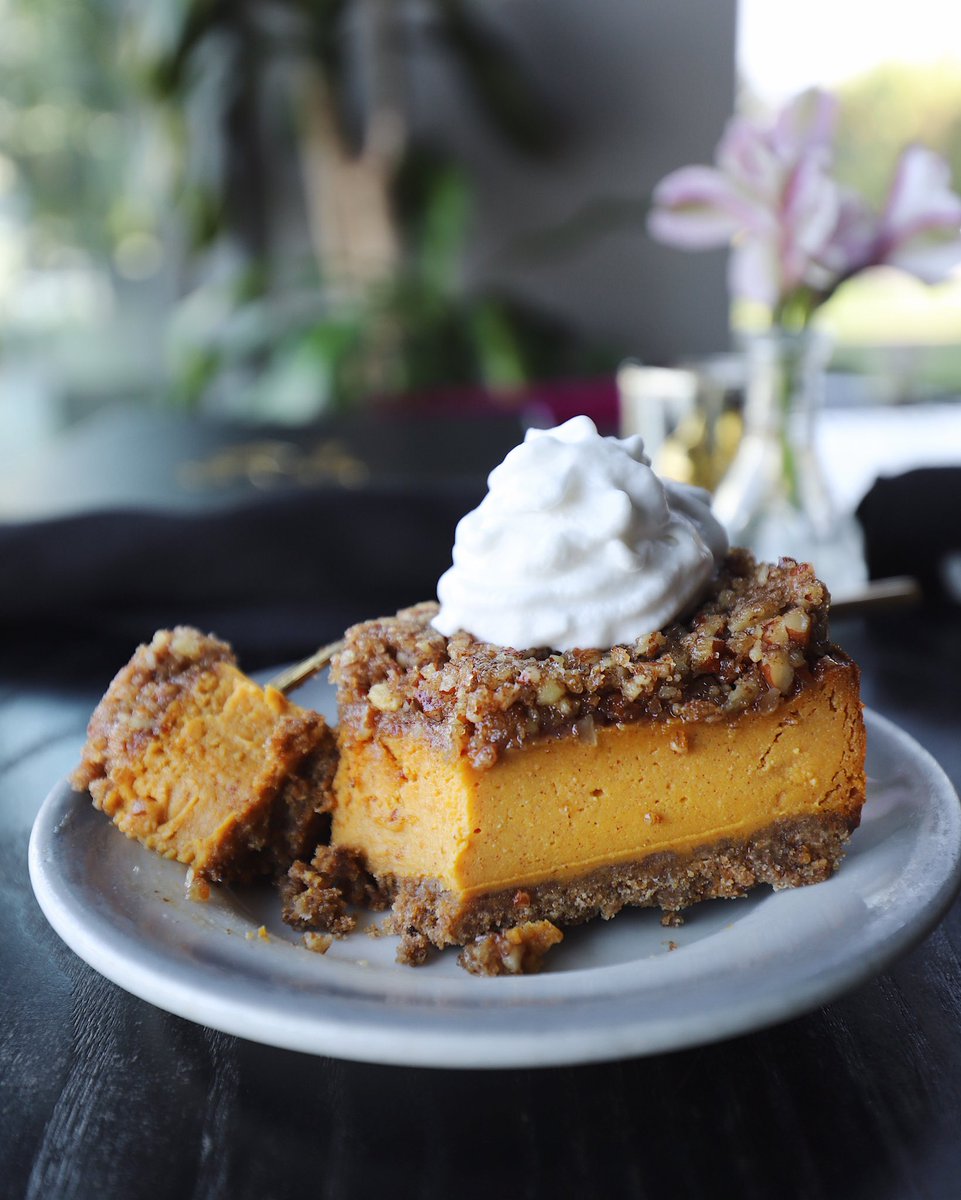 PUMPKIN CHEESECAKE IS HERE🎃 Everyone’s favorite slice is back. Let’s gooooo🧡🧡🧡