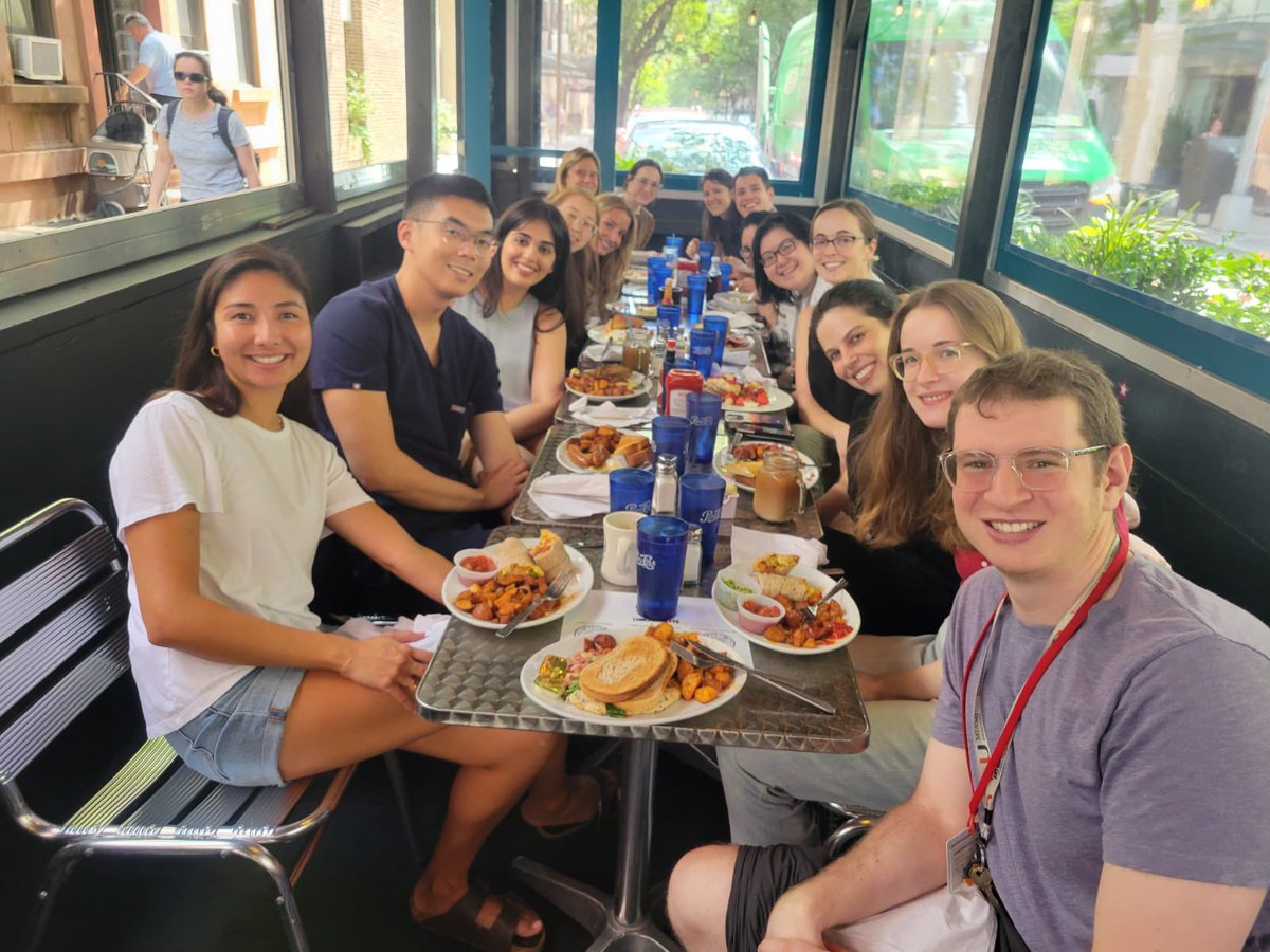 WCM_MedChiefs's tweet photo. Managing to gather all the Primary Care Track residents in one place for brunch? Priceless! #PCtime #youcansitwithus https://t.co/K3VIFTZVVS