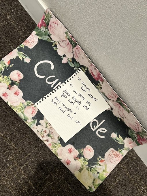 SOMEONE STOLE OUR “CUM INSIDE” DOORMAT AND MY ROOM MATE FOUND IT LMAO https://t.co/Sg4FhACLqr