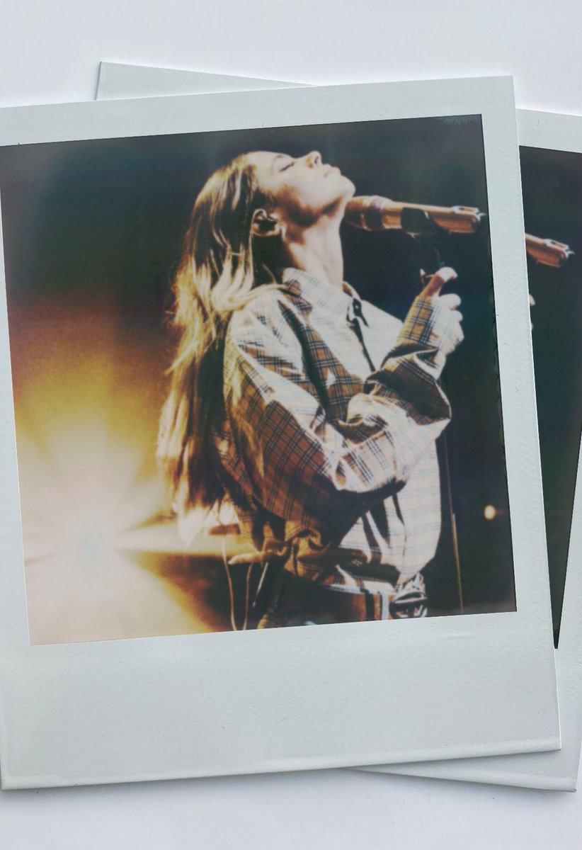 𝐩𝐨𝐥𝐚𝐫𝐨𝐢𝐝𝐬 𝐨𝐟 𝐭𝐢𝐧𝐢 (@polaroidsoftini) on Twitter photo 
