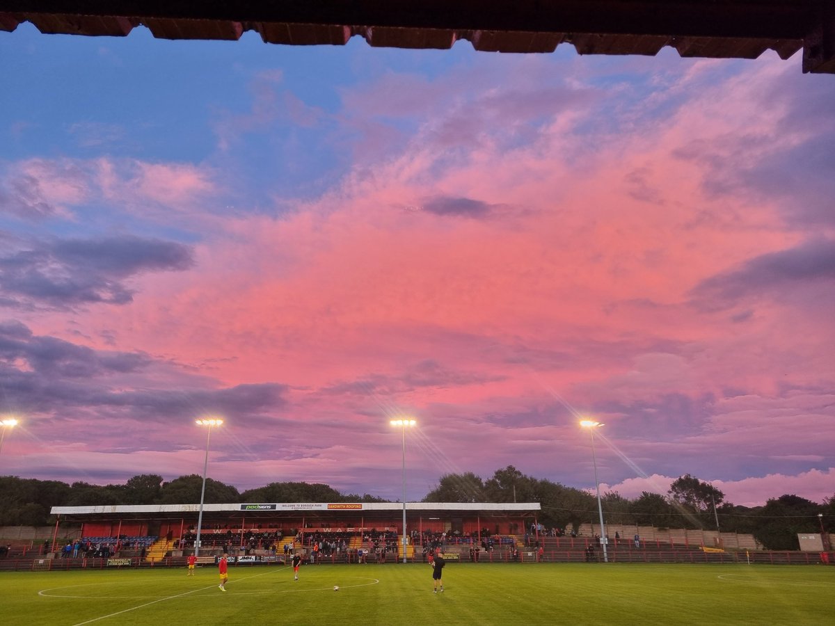 stef_little's tweet photo. Borough Park looking stunning during @WorkingtonAFC's 2-1 victory over Trafford tonight! 😍 #COYR ⚽️🔴 https://t.co/ao38OytIvH