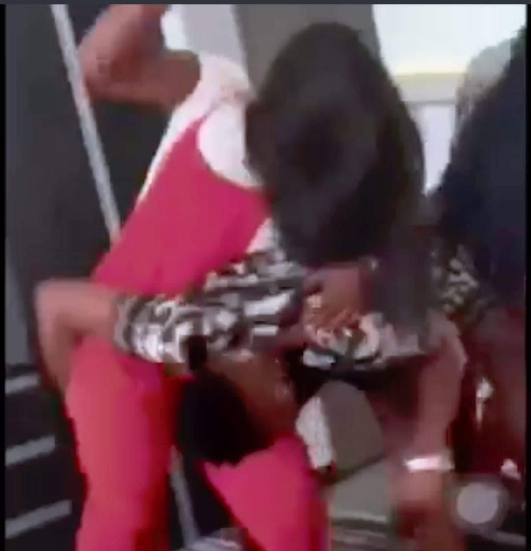Le_Syndicat_225's tweet photo. Match Cameroun vs côte d'Ivoire,
Eunice vs Ténor, un duel rocambolesque digne d'un film syfy 🥴😎✌️ https://t.co/wcCDCQZTHp