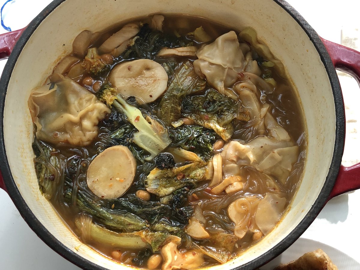 MengYe_Emma's tweet photo. Day 2: Sautéed tilapia, mini hotpot, and non-spicy veggie for kid #PACooks https://t.co/WsJQRg6yro