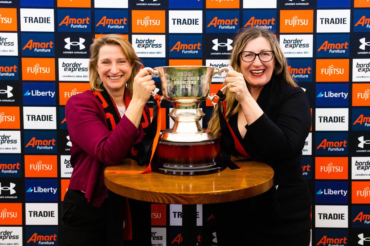 Terrific to be back <a href="/VicParliament/">Parliament of Victoria</a> to host our annual Spring Street Bombers. Thank you to our event sponsor <a href="/DannyPearsonMP/">Danny Pearson MP</a> and staff for their support. Special acknowledgment to our new State Sport MP <a href="/Steve_Dimo/">Steve Dimopoulos MP</a> for being such a good sport to Don The Sash! #WindyHillProject