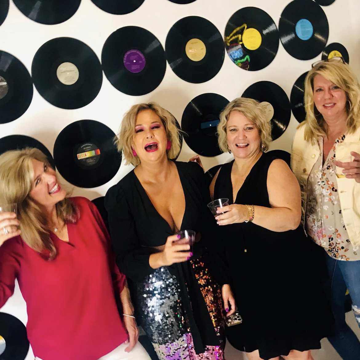 ✨The best moments in life are made with good friends and good times✨

#selfie #selfiemuseum #girlsfriends #friends #eventspace #statesboro #exploreyourselfie #selfienation #goodtimes #goodfriends