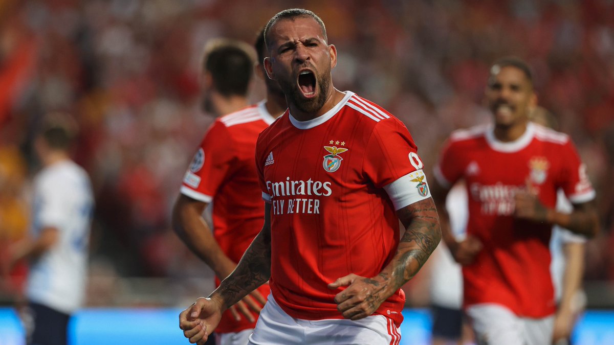 SLBenfica's tweet photo. 📸 #SLBDynamo 

#UCL #EuAmoOBenfica https://t.co/ot3cdtK2WQ