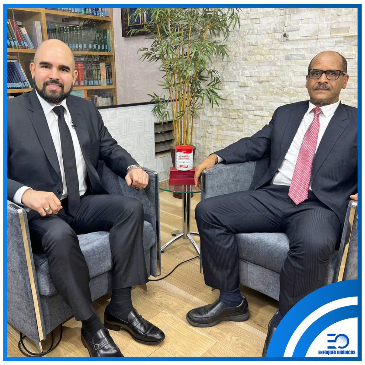 BorisDeLeon's tweet photo. ¡Buenas tardes! Les comparto el link de la entrevista al profesor Justiniano Montero en #EnfoquesJurídicos donde conversamos sobre las novedades de la Ley 339-22 que habilita y regula el uso de medios digitales en el @PoderJudicialRD https://t.co/XeRhvZ7i17 https://t.co/h21JaU4tiH