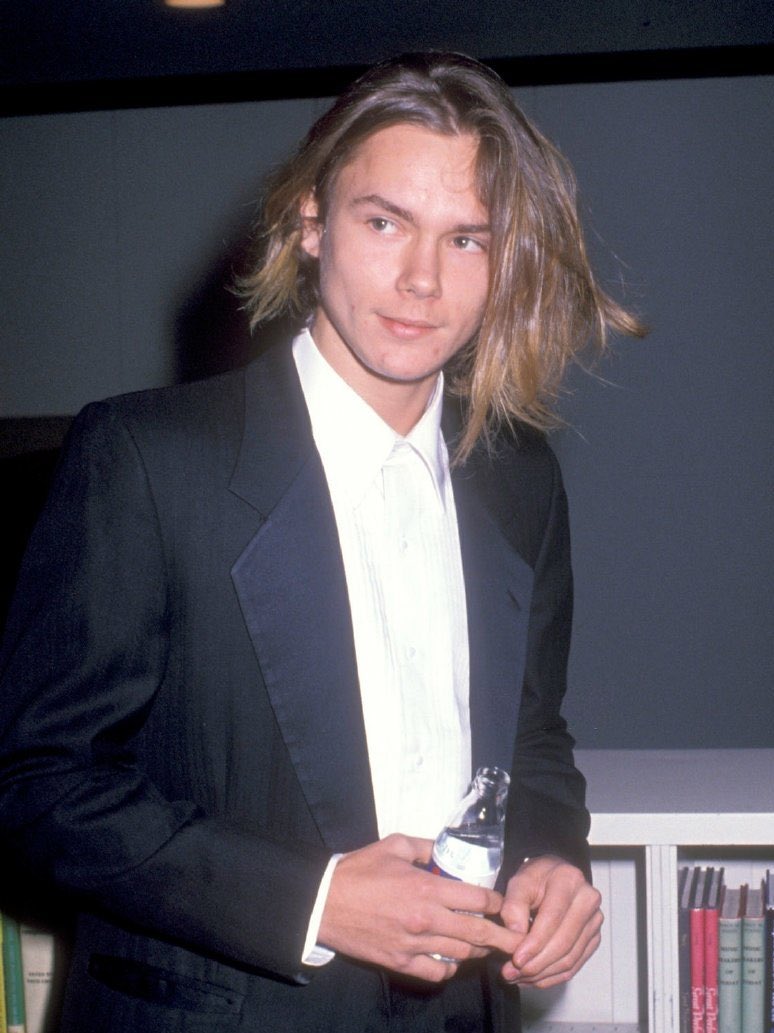 Happy 52nd birthday to River Phoenix. you were an angel that walked upon this earth and are forever missed  