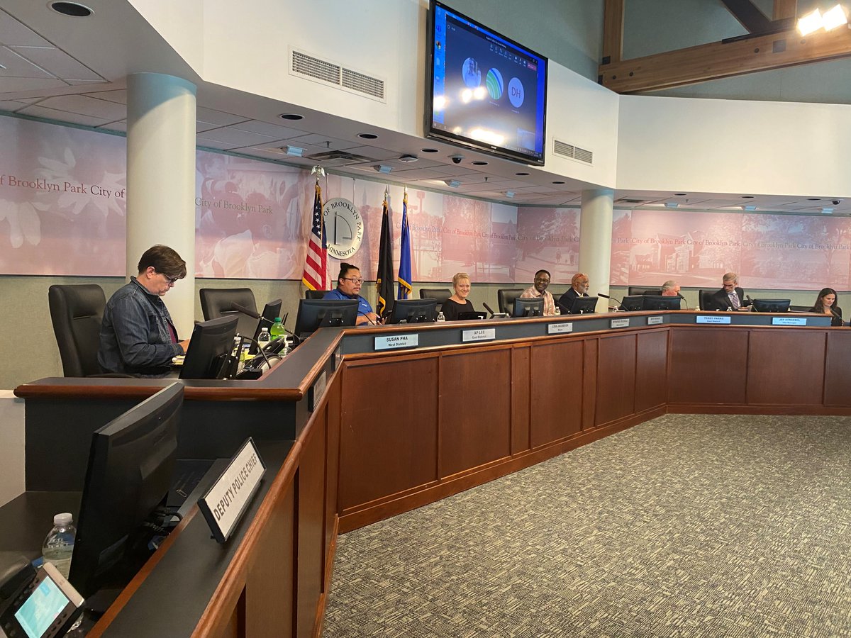 HennepinTech's tweet photo. THANK YOU @cityofbrooklynpark Last night, Mayor Lisa Jacobson proclaimed Sept. 1 as Hennepin Technical College Day for our 50th anniversary. Interim Pres. Joy Bodin thanked the city for its partnership. 
@minnstateedu #HTC50 #HTCproud #handsonlearning #technicaleduation https://t.co/c8I8W7M6pF