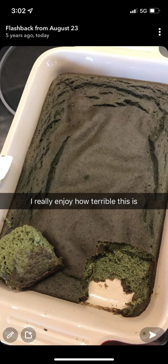elly_jays's tweet photo. 5 year anniversary of when I thought I’d turn death smoothie into bread ✨ https://t.co/XXlJzZpbJz