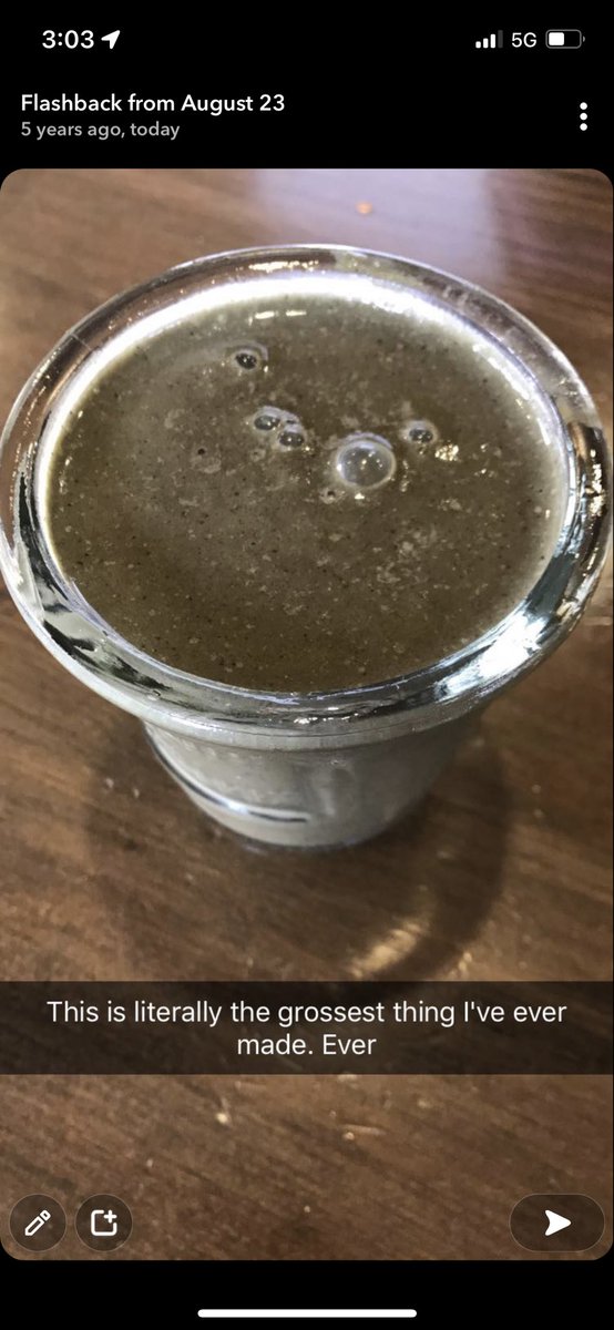 elly_jays's tweet photo. 5 year anniversary of when I thought I’d turn death smoothie into bread ✨ https://t.co/XXlJzZpbJz