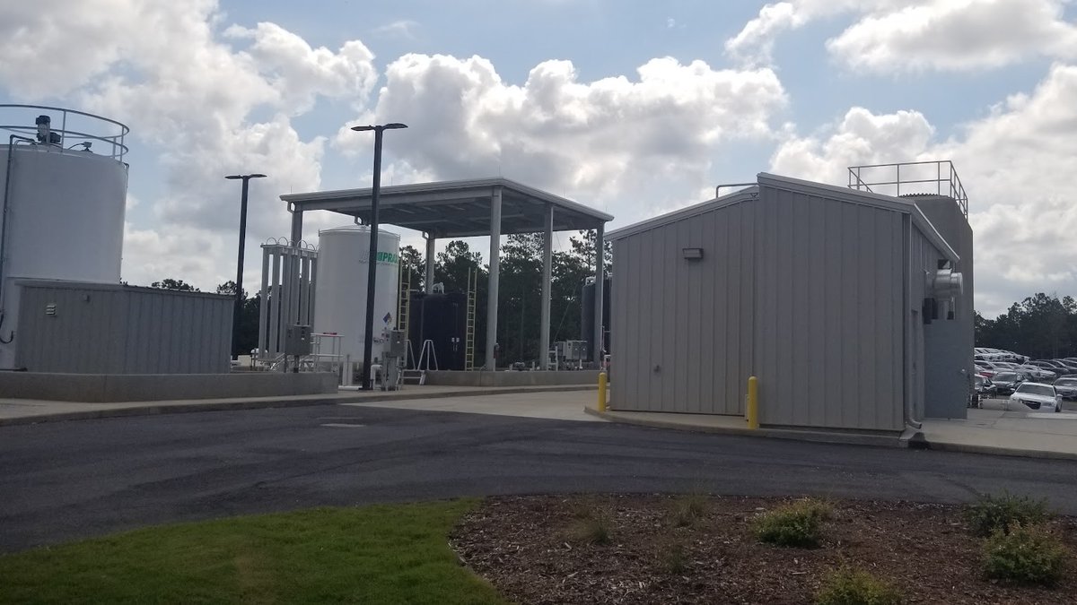 tenatthetop_sc's tweet photo. Congratulations to TATT partner the Laurens County Water & Sewer Commission for the ribbon cutting of their new water treatment facility on Lake Greenwood! #TenAtTheTop https://t.co/j0phJgM5Ay