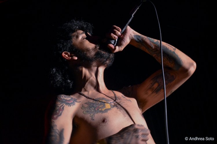 Ibero909FM's tweet image. ¡El synth rock de @elrodeoway llegó a la CDMX y fuimos parte del show! Aquí te compartimos la reseña de su presentación: loom.ly/YiKSLBU