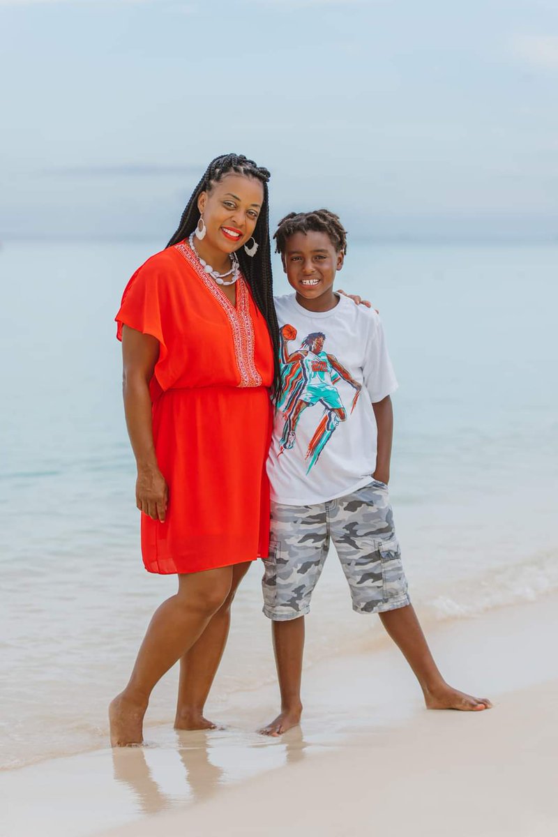 Nicole Allain tweet media