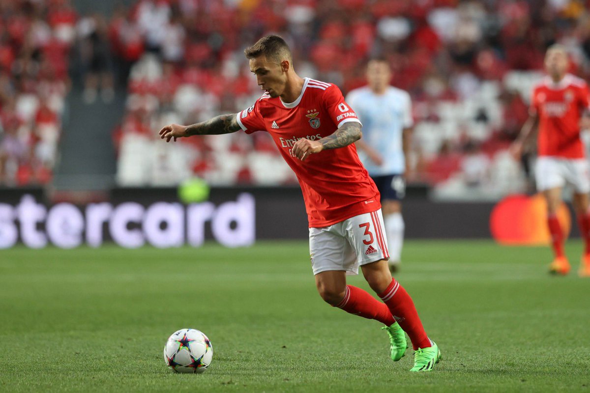 grimaldo35's tweet photo. Mostrámos uma boa dinâmica e a equipa está muito forte com a ajuda dos adeptos….JÁ EM @ChampionsLeague!!!! 🎯VAMOS @SLBenfica!!!! 🙌🏼 🙌🏼 #SLBDynamo #EuAmoOBenfica #UCL 🦅 https://t.co/TliJQNrn1i