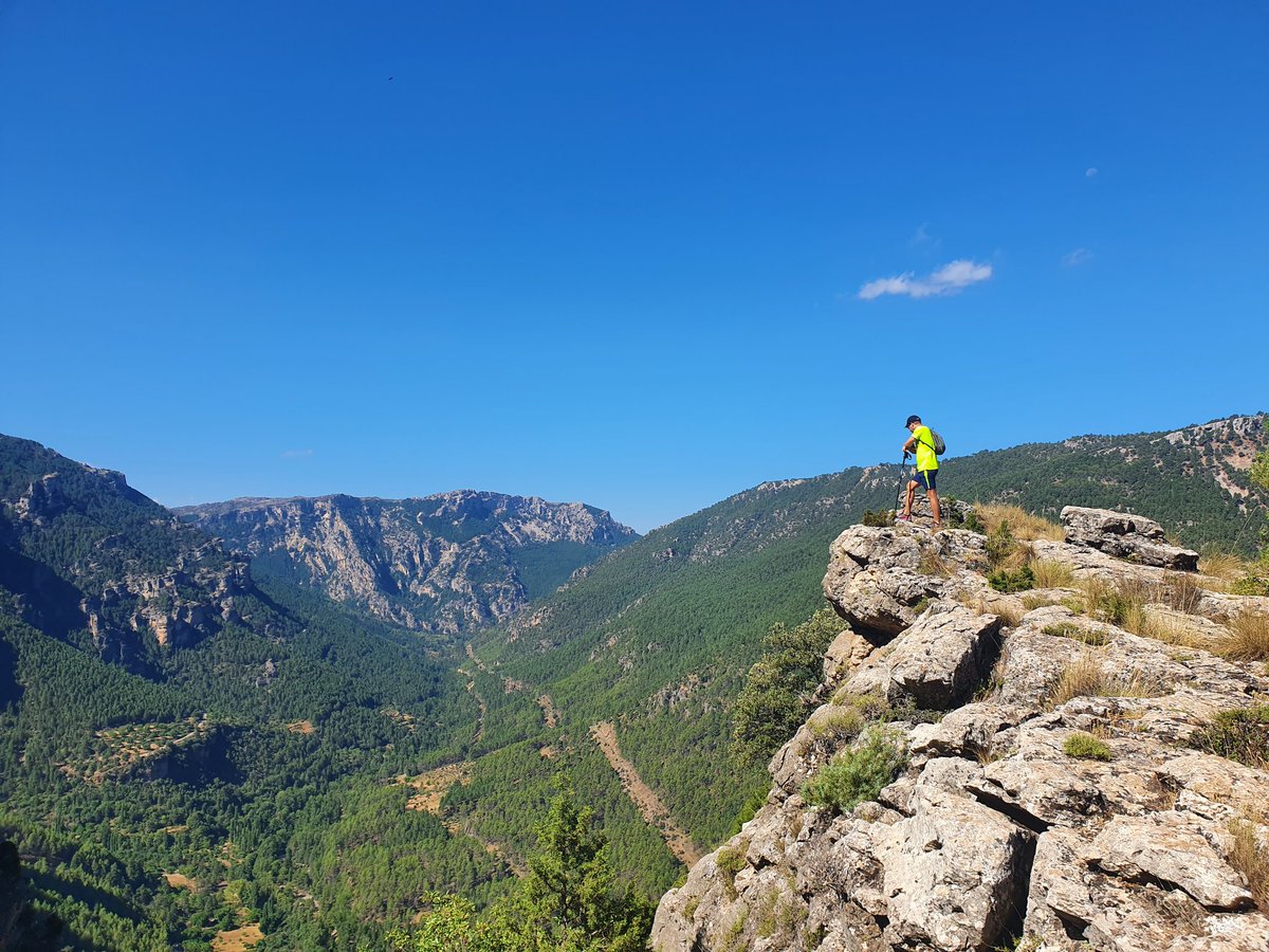cuentaquinte's tweet photo. No busques fuera, @SierradeSegura_ te lo da. Inolvidable semana en uno de los parajes más bonitos de Europa. @jaenturismo https://t.co/dJG08FPWmM