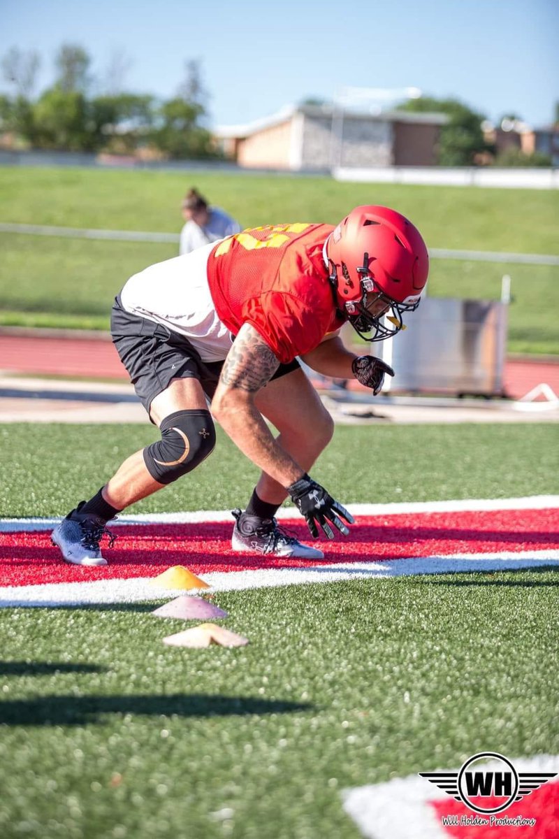 MemphisWirtz_MI's tweet photo. Happy Birthday @CamWirtz looking good BIG DAWG💪🏻 @FerrisFootball @TroyForton @NCAADII https://t.co/8c7acKEOZH