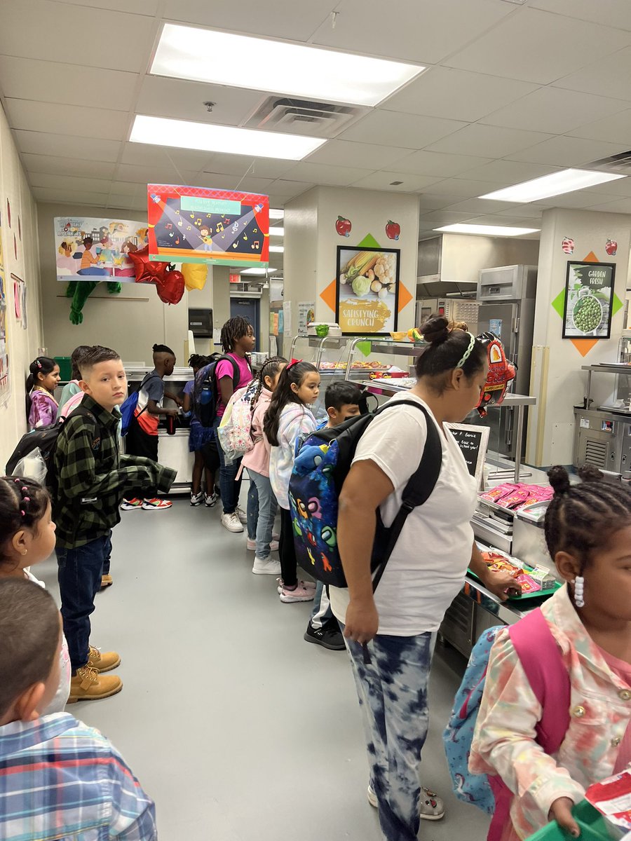 HPGarciaTISD's tweet image. We had a wonderful first day of school! #chartingourcourse @HPGarciaTISD @TempleISD @courtneydawnc74