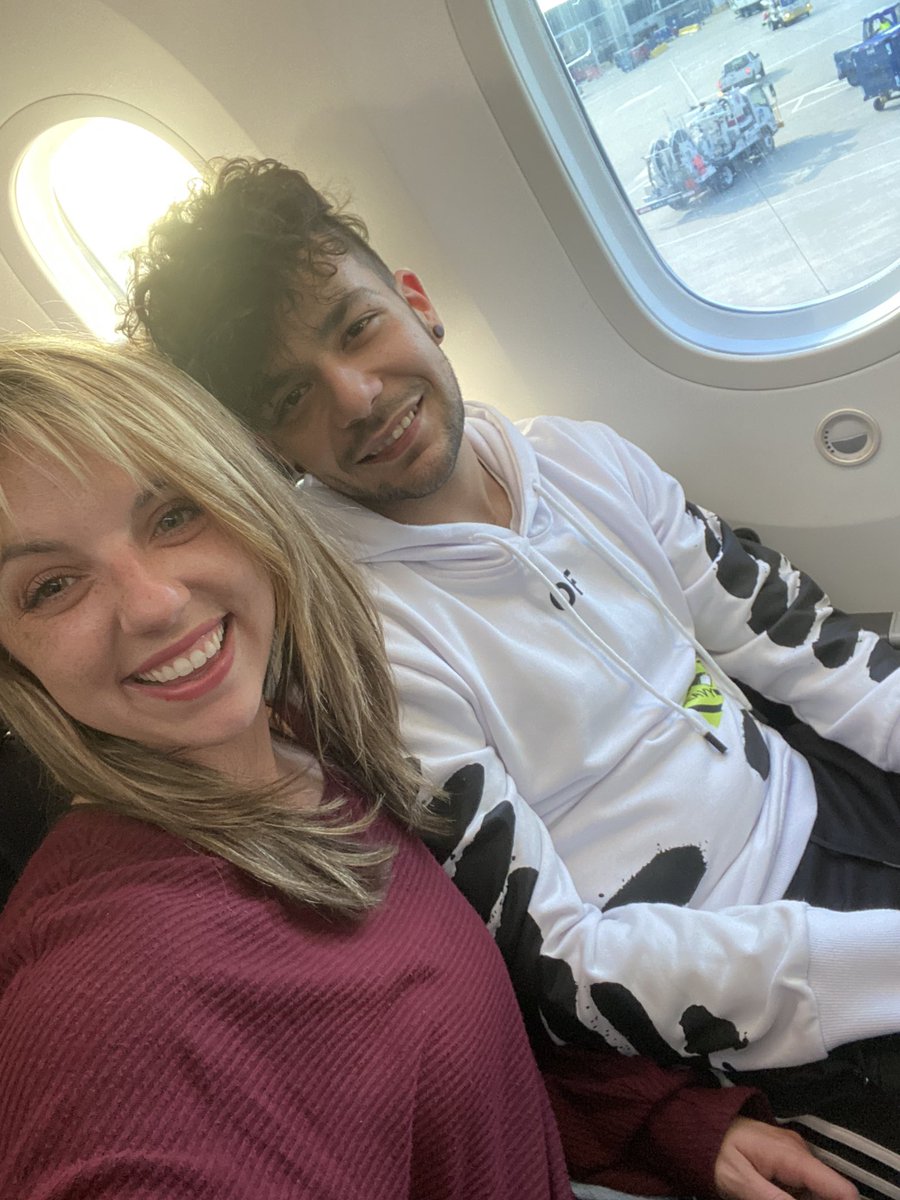 NewsForNomads's tweet photo. And we’re off! 
First stop… Barcelona! ✈️♥️🎉 #BackpackingEurope #NewsForNomads https://t.co/oSTAp6Yodi