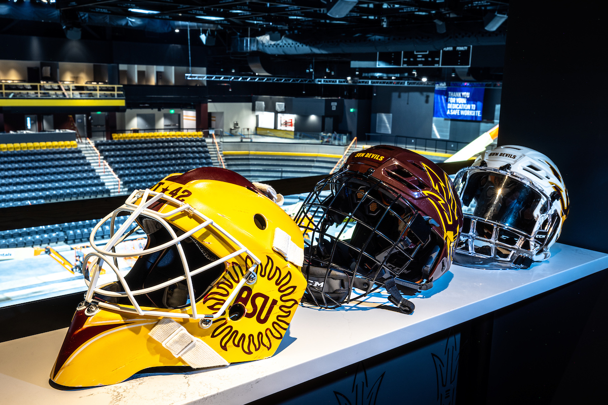 asunews's tweet photo. On Tuesday, @ASU announced its new multipurpose arena will be the Mullett Arena, named after Donald “Donze” and Barbara Mullett for their commitment to the university and @TheSunDevils; find out more: https://t.co/W90onQ6RsM https://t.co/ZKJmoQaZjL