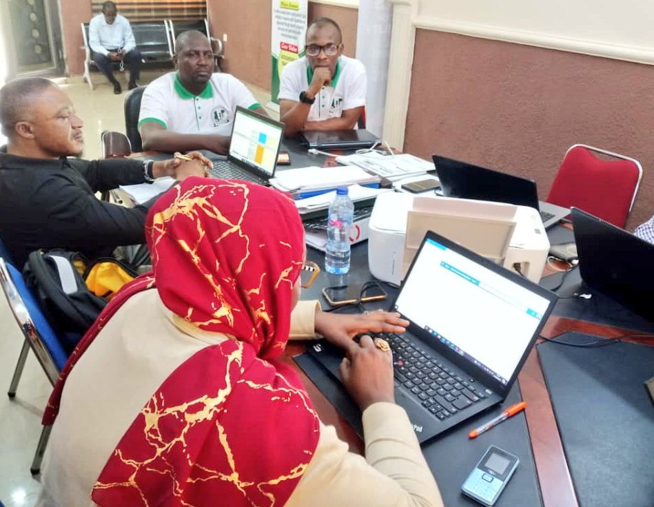 JonapwdNg's tweet photo. #photospeaks: #sightsaver pay a courtesy visit to #Jonapwd secretariat office, #Abuja Nigeria
#jonapwd #rightsofpersonswithdisabilities #righttobeelected #righttopoliticallife #righttorunforoffice #2023election #inec #righttovote #disabilityinclusion #disabilityinclusionng https://t.co/mOLrI2YyXM