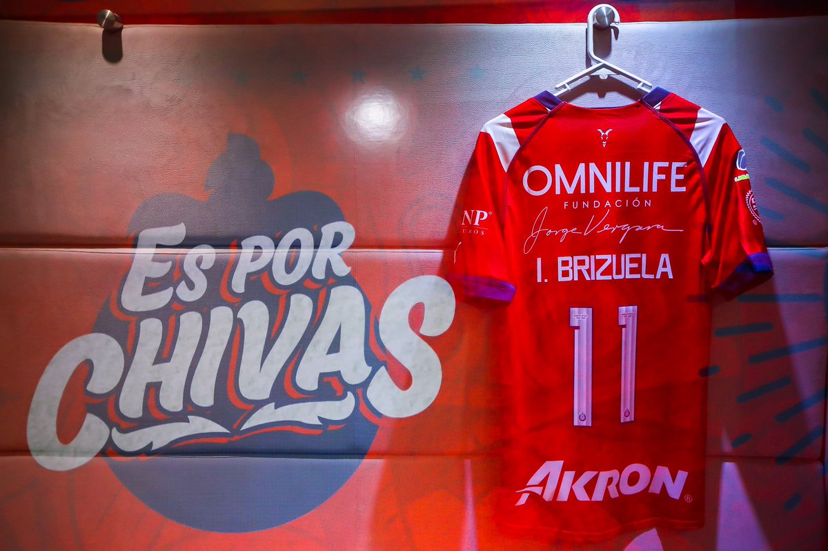 Chivas's tweet photo. 🇲🇽🎶🎵 Aquí está el Guadalajara
con su equipo y su afición
apoyando sus colores 🎶🎵🐐 https://t.co/A1lfogDco4