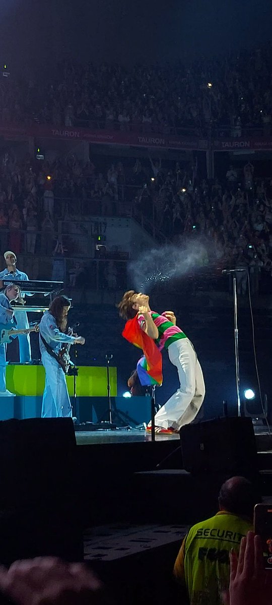 loutallinson's tweet photo. #rememberWhenHarry waved the pride flag in the most homophobic country in the Europenian Union making so many fans there feel valid, seen and safe? #HSLOTKraków https://t.co/90dGrEKsqV