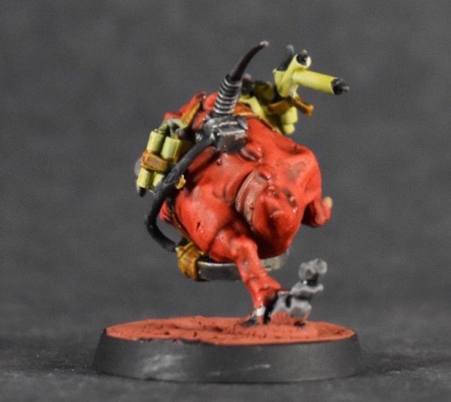 scrub_angel's tweet photo. If you see this #bombsquig coming your way you know your in for some trouble! Only #orks would come up with something this adorable and destructive all in one! #Warmongers #PaintingWarhammer @WarComTeam https://t.co/AaVp79yvZv