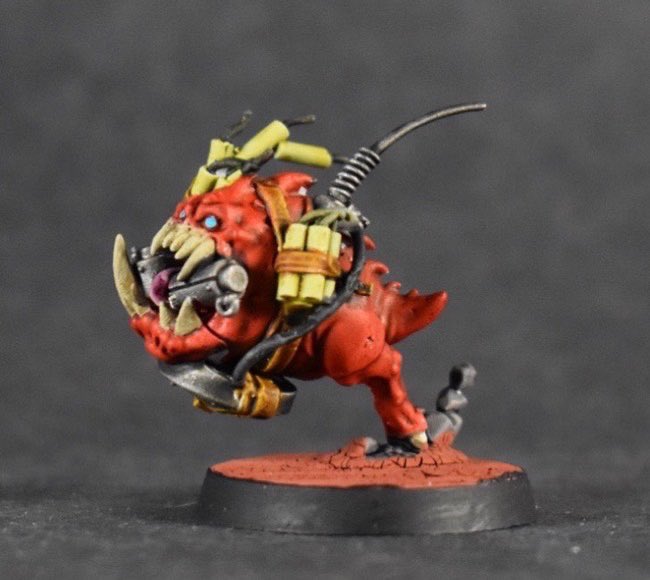scrub_angel's tweet photo. If you see this #bombsquig coming your way you know your in for some trouble! Only #orks would come up with something this adorable and destructive all in one! #Warmongers #PaintingWarhammer @WarComTeam https://t.co/AaVp79yvZv