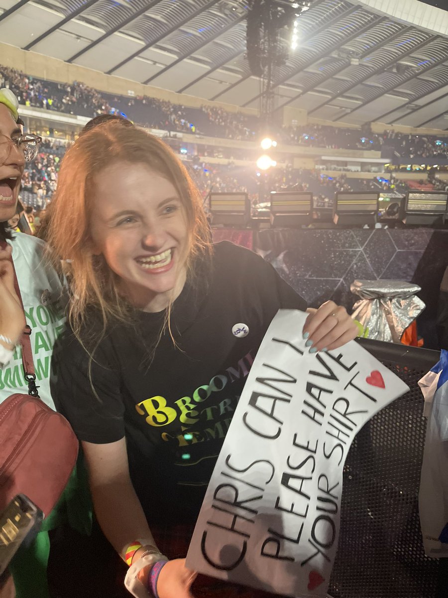 claremartin__'s tweet image. Thank you Coldplay for the best night of my life. I can’t believe this just happened #ColdplayGlasgow