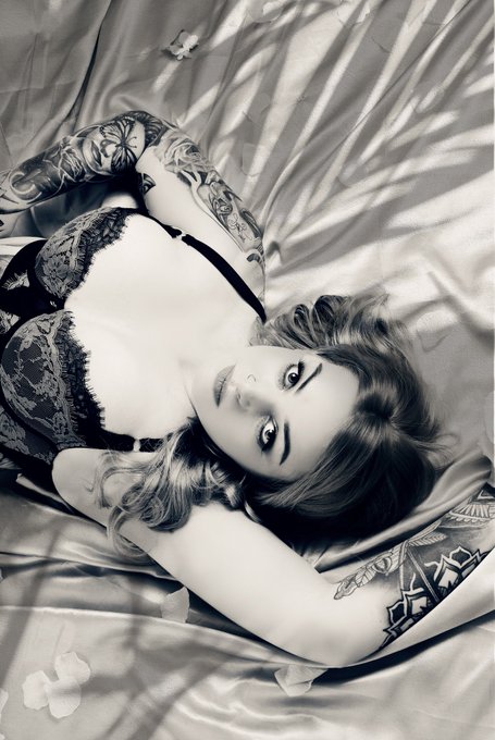 Nawty nawty #tattoo #tattoos #sexy #FYP #fypシ #photography #model #lingerie #hottie #photooftheday #eyes<a href="/tag/tattoo"class="tags">#tattoo</a><a href="/tag/tattoos"class="tags">#tattoos</a><a href="/tag/sexy"class="tags">#sexy</a><a href="/tag/fyp"class="tags">#FYP</a><a href="/tag/fyp%E3%82%B7"class="tags">#fypシ</a><a href="/tag/lingerie"class="tags"><span>#lingerie</span></a><a href="/tag/photooftheday"class="tags"><span>#photooftheday</span></a><a href="/tag/model"class="tags"><span>#model</span></a><a href="/tag/eyes"class="tags"><span>#eyes</span></a><a href="/tag/photography"class="tags"><span>#photography</span></a>