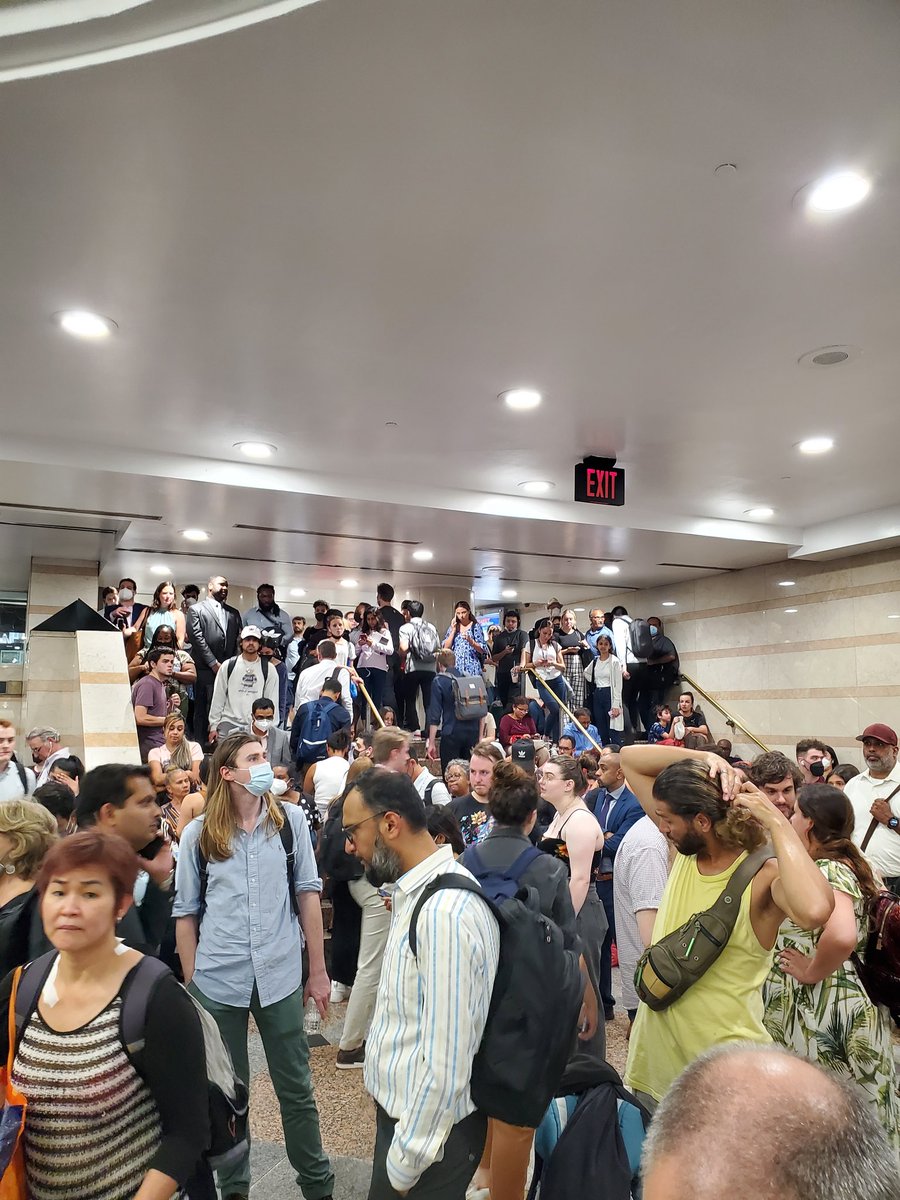 The Secaucus Escalator tweet media