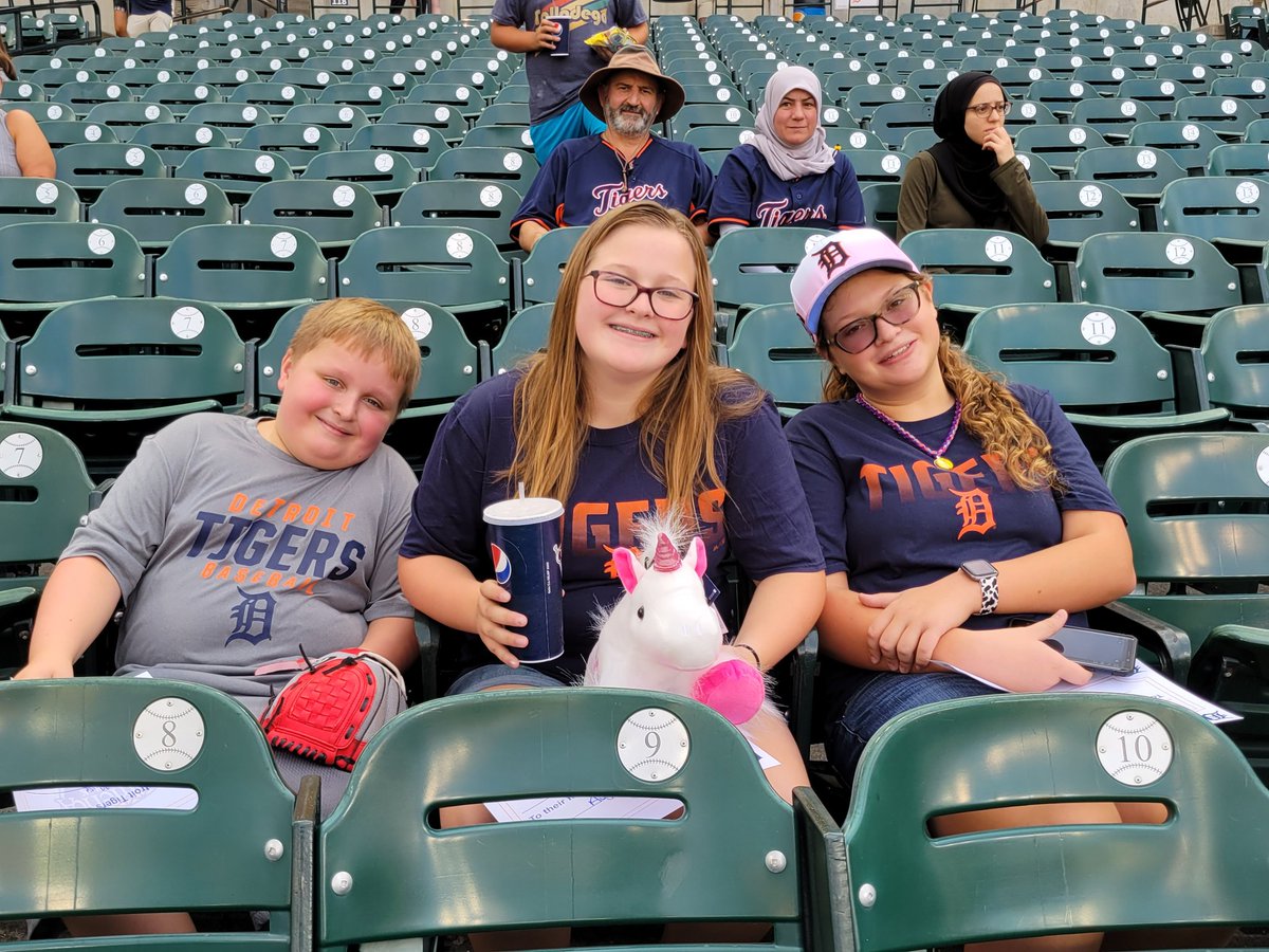 amjmsm's tweet photo. First Tigers Game!! #DetroitRoots https://t.co/fNMKEyBs7s