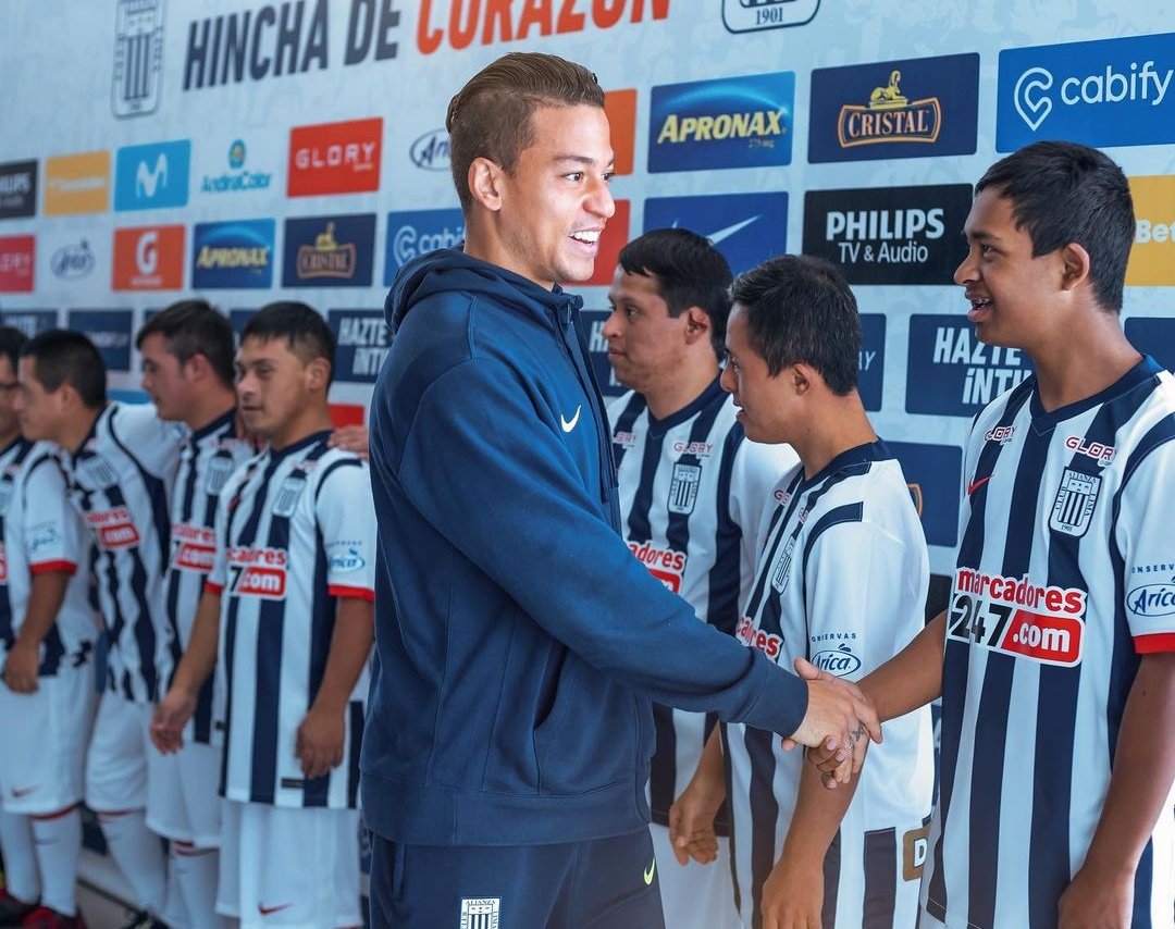 Walo_1901's tweet photo. Espectacular!

Alianza Lima ya tiene su equipo de futsal down

Vamos campeones! https://t.co/dTYmpv5rNv