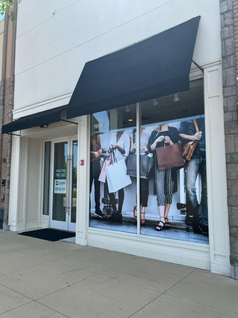 caliberwraps's tweet photo. Questions about using temporary window graphics for management companies? Here is what you need to know about this advertising method. https://t.co/3KqJoGIFD4 
#TemporaryWindowGraphicsforManagementCompanies #StorefrontWindowGraphics #TemporaryWindowWraps #WindowWraps https://t.co/cP7NMknb0G