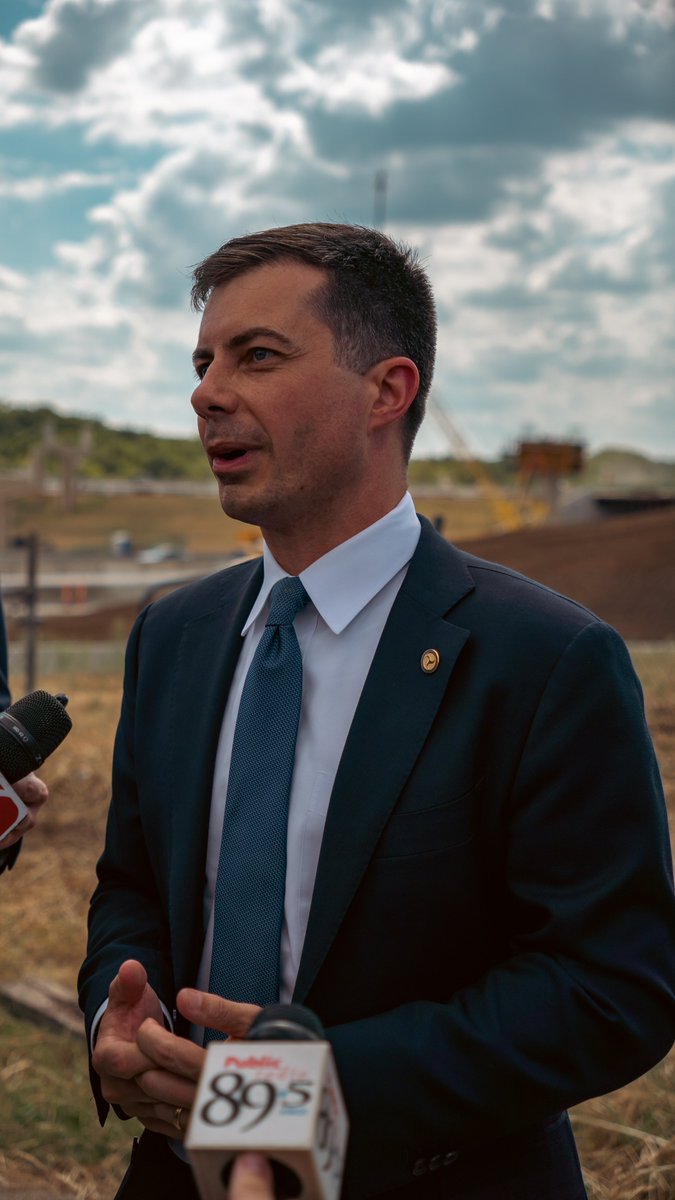 MikeCreef's tweet photo. Secretary @PeteButtigieg in Tulsa today to announce a $10 million grant for the City of Tulsa to reconstruct W 51st street. https://t.co/7nIM1TD0RJ