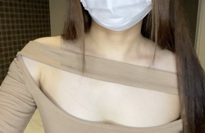 なんかこういう動画撮影終わりの接近てえっちじゃないですか？🍑 https://t.co/cUUyYAmXnI<a href="/tag/%E8%87%AA%E6%92%AE%E3%82%8A%E5%9E%A2"class="tags"><span>#自撮り垢</span></a>