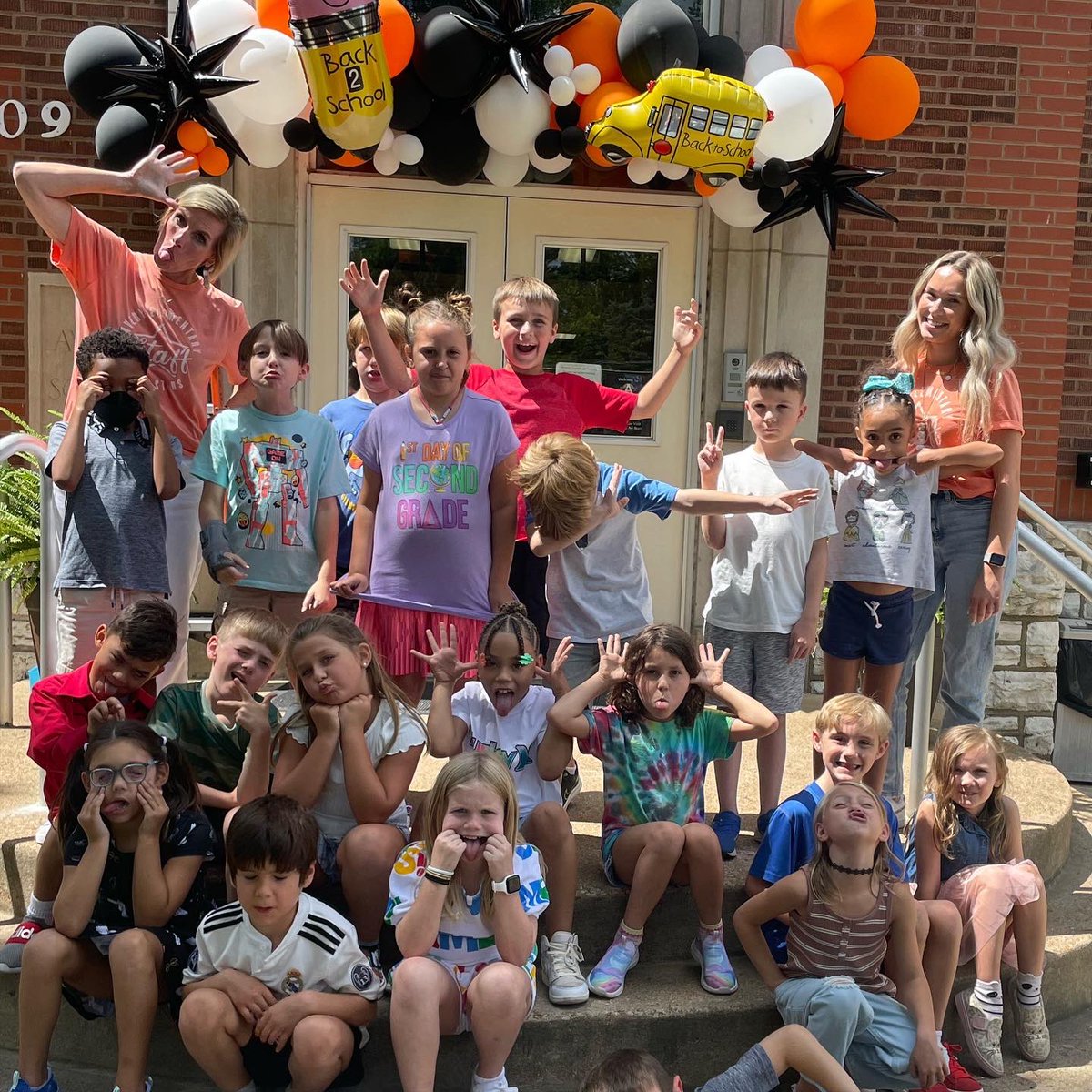 Annie Holder tweet media