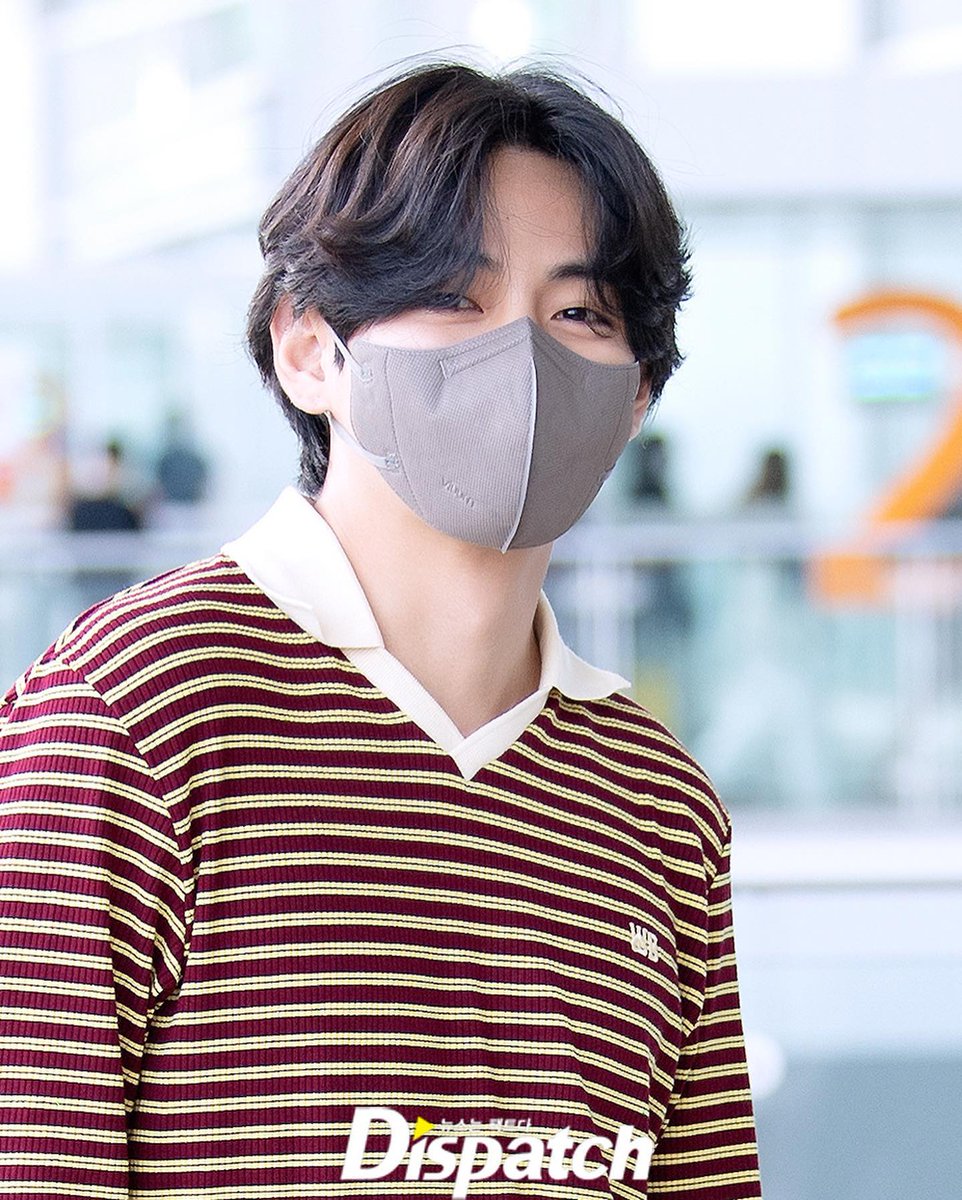 mingisnp's tweet photo. Have a save flight syg aku💜 https://t.co/h9dfXOM3wG