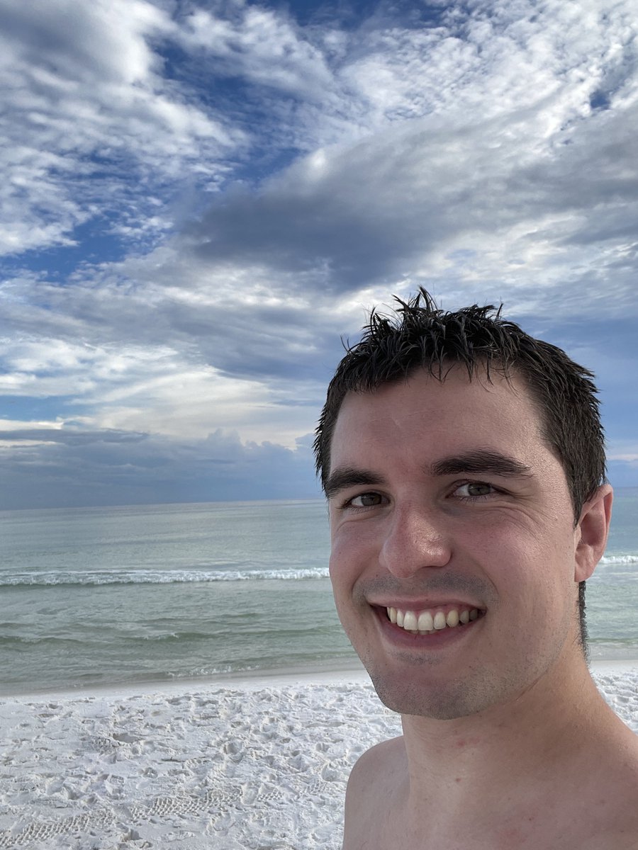 Mightymaster123's tweet photo. For those wondering, I’ve been in Florida for the past week getting away from gaming and social media for the most part.

Waking up to this view everyday and being at the beach has been extremely relaxing. Will be streaming again starting Wednesday night.

I miss you guys! https://t.co/UgCBvrkyMK