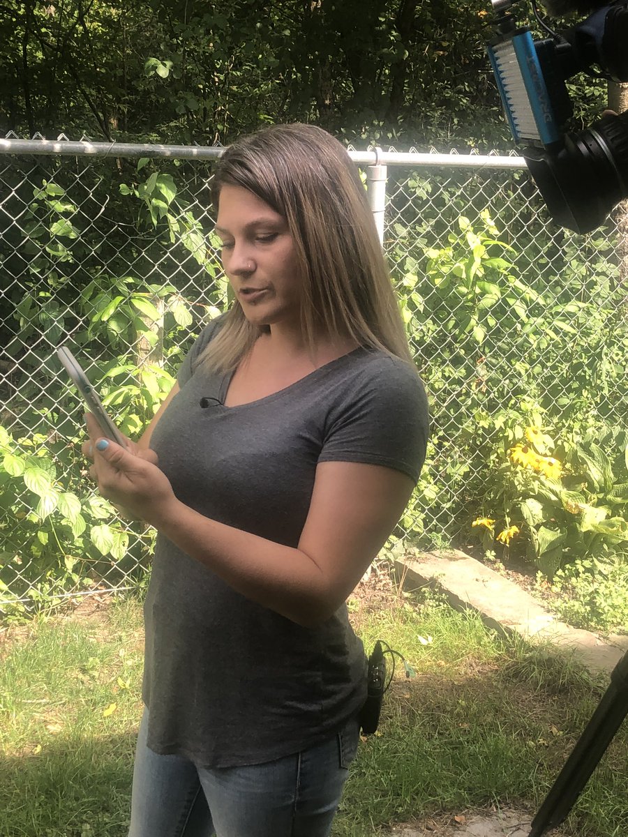 ConsumerSOS's tweet image. We went to Orangeville and met Jamie-Lee Higginson and her mom. Wednesday: what a Hyundai dealer did when a car, in for repair, had the catalytic converter stolen. A story about responsibility—what may happen if your vehicle is targeted. #IWorkForTheViewer @canuckcam @primpickins