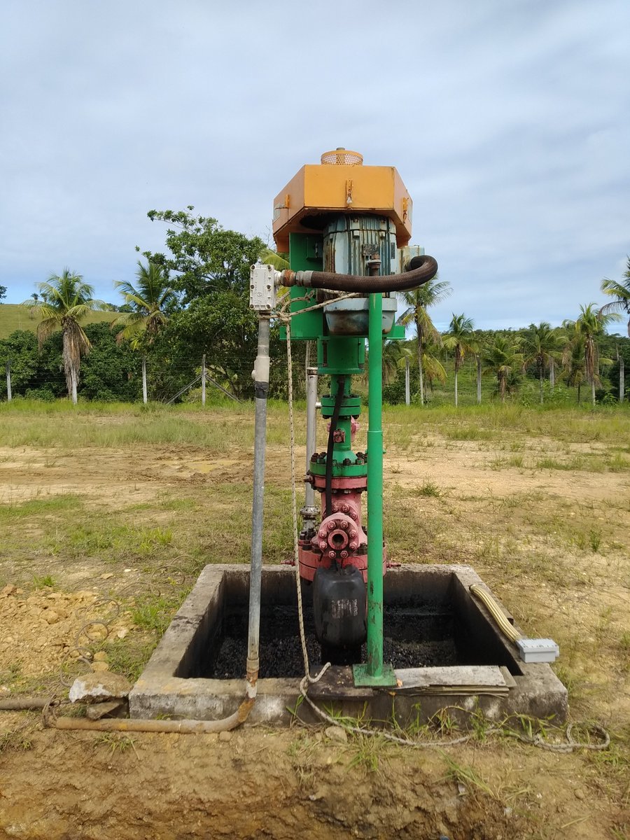 efise_com_br's tweet photo. Serão substituídos todos os materiais elétricos à prova de explosão (Ex d) na área classificada (zona 0, 1 e 2) em volta da cabeça do poço de petróleo. #efise #petróleo #eletricidade #manutenção https://t.co/TlUzutAjgj