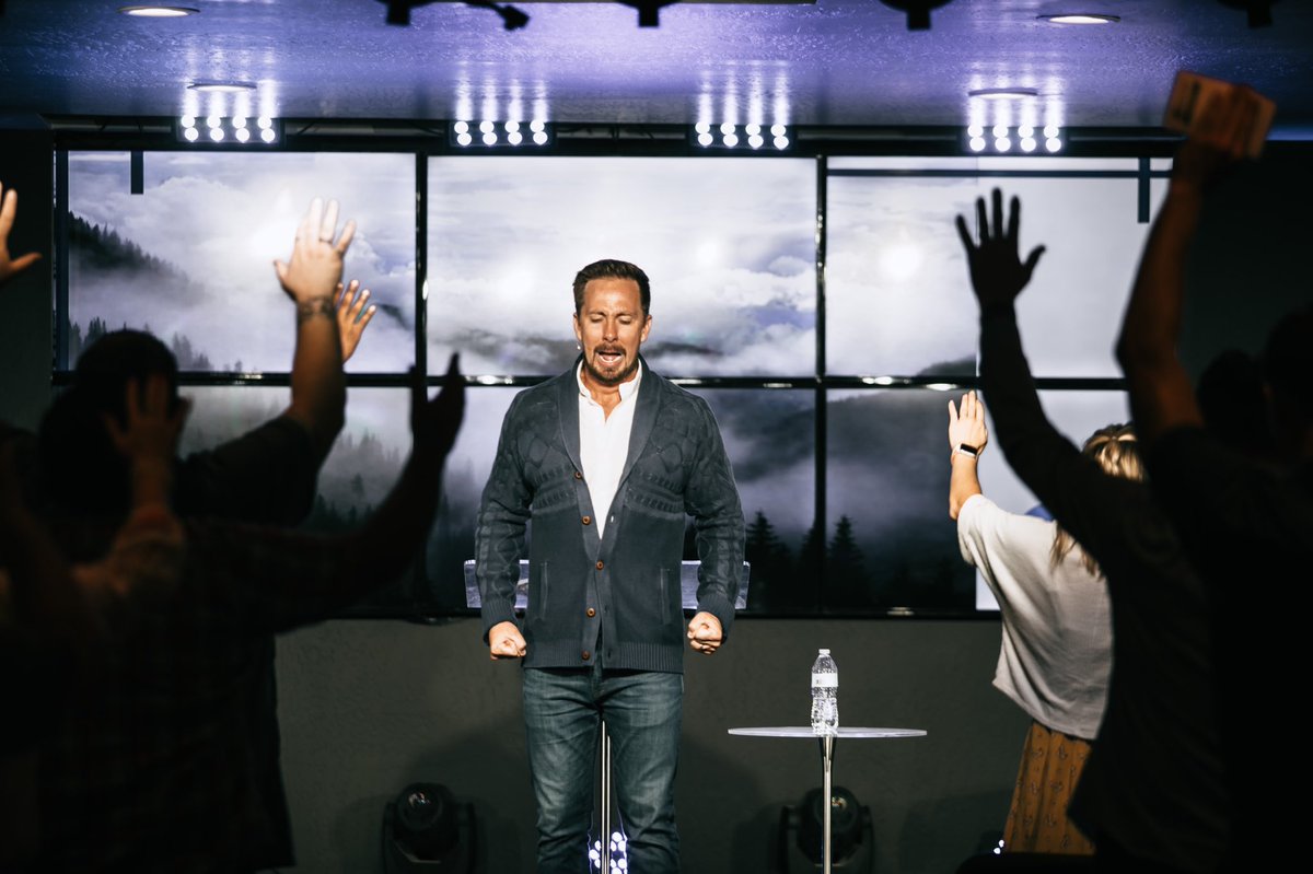 LandonMerrill's tweet photo. Never let your Dreams be bigger than your PRAYER LIFE! #bigdreams #biggerprayers 
Prayer tonight and every night this week from 6-7pm @bridgechurchaz 🙏
Time to Pray People of God!! 🙏
•
•
•

#pray #prayerworks #prayfirst #praycontinually #miracles #signs #wonders #healing https://t.co/cEsr19j69Z