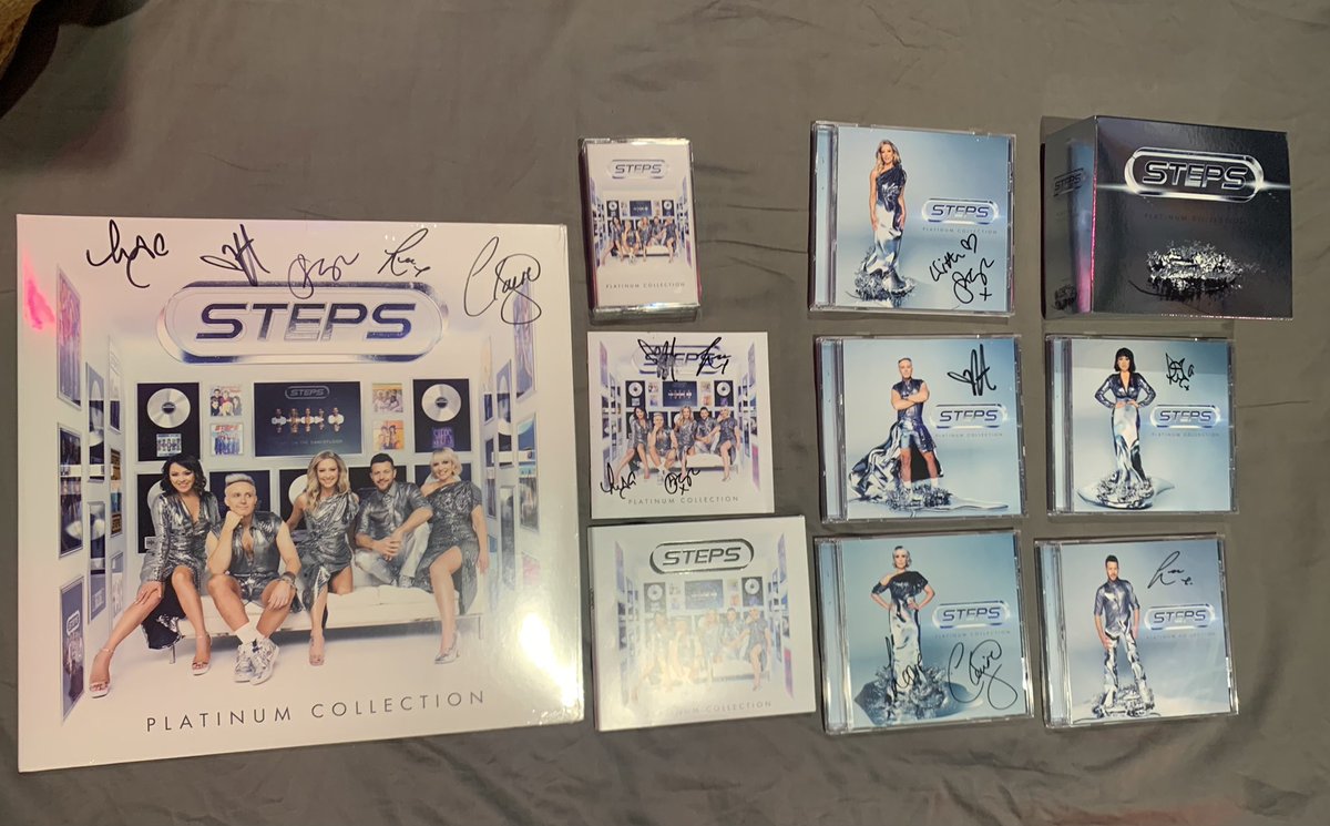 PhilHunt91's tweet photo. This is an ACTUAL TRAGEDY @OfficialSteps @FascinationMgmt ….!
@_ClaireRichards you forgot to sign my album insert and @Ianhwatkins’s signature is smudged. I’m DEAD ☠️😭#Steps #StepsPlatinumCollection #ClaireRichards #H https://t.co/ADzLmju7Ox