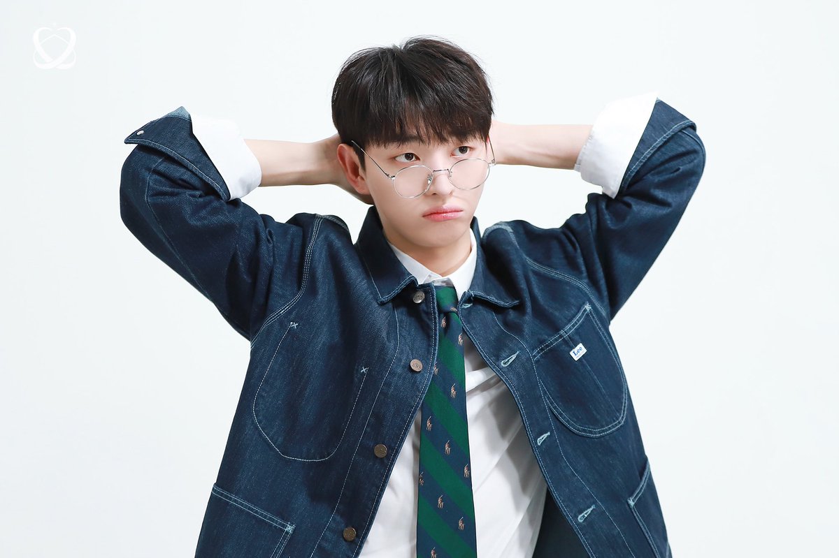 j1el_38_'s tweet photo. @StudioK_twt 솔로가수 >>> 윤지성 <<< 추천합니다
뛰어난 예능감과 공감능력으로 누구랑 붙여놓든 최강의 케미 보장🌟
혹시 #돌박이일 솔로가수편을 찍는다면 우리 지성이 꼭 기억해주세요 https://t.co/kKpGjtEXX6