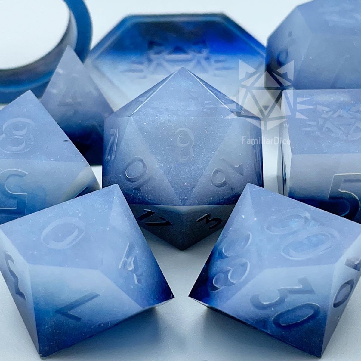 If you are somewhere hot then just stare at this a while. 😸✌️🥶 #glaciers #icebreaker #dungeonsanddragons