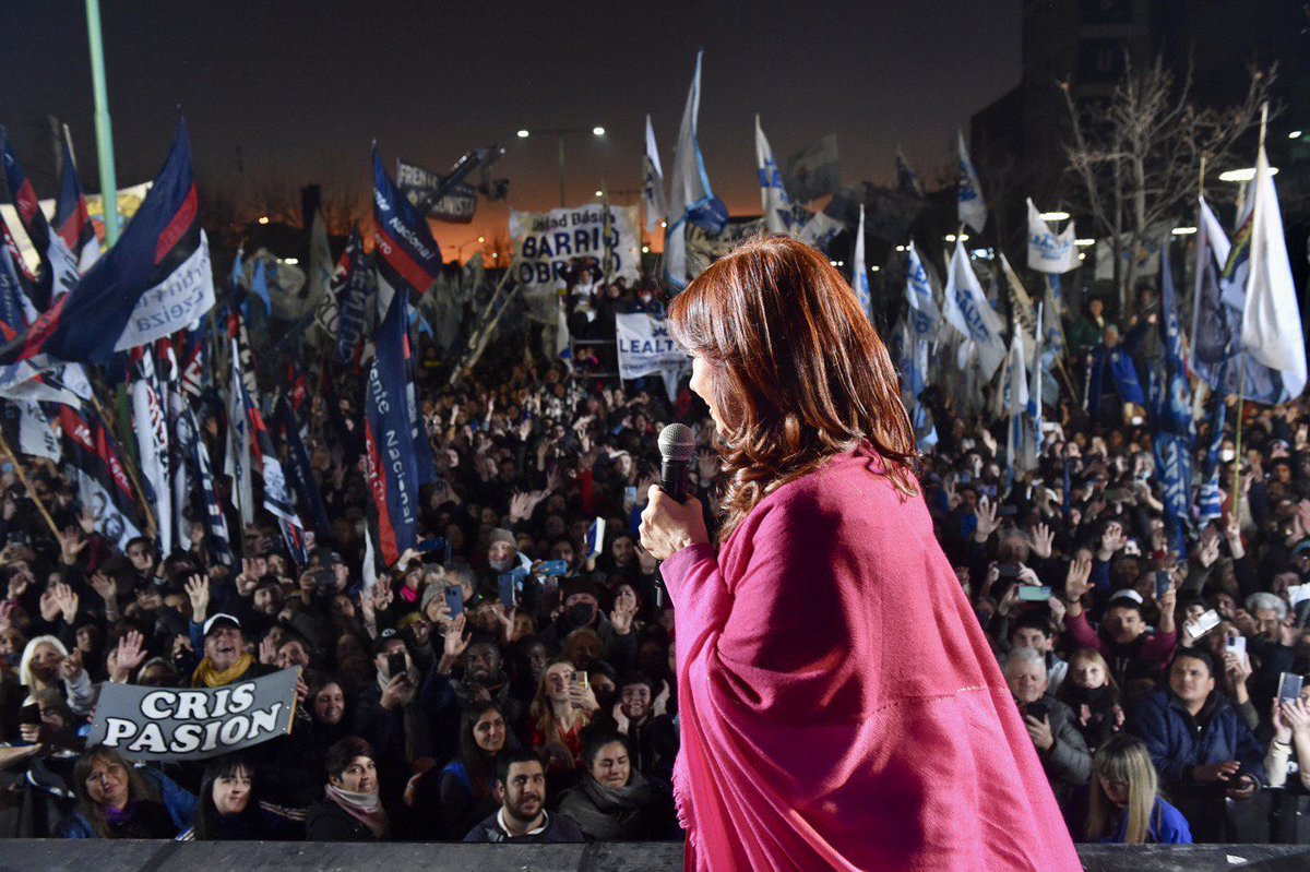 Repudiamos el acoso judicial y mediático contra <a href="/CFKArgentina/">Cristina Kirchner</a>.

#TodosConCristina