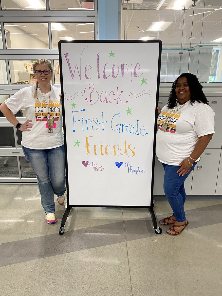 MsBevHampton's tweet photo. Waiting for our kiddos to come see their new learning spaces! Look who came back to say hello @miss_tee21! https://t.co/KveWiBeIP1