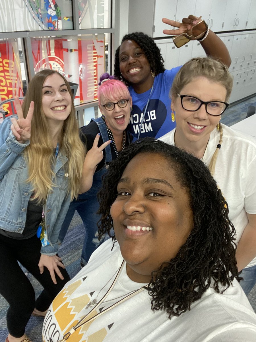 MsBevHampton's tweet photo. Waiting for our kiddos to come see their new learning spaces! Look who came back to say hello @miss_tee21! https://t.co/KveWiBeIP1